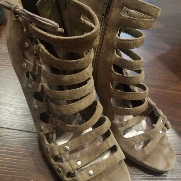 Heels Lot - Picture 6 of 7